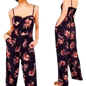 BAND OF GYPSIES Bustier Top Wide Leg Floral Jumpsuit Romper Sz S Black‎ Red